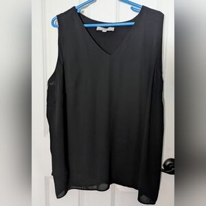 LOFT Black V-Neck Sleeveless Camisole